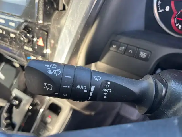 トヨタ アルファード S Cパッケージ 愛知県 2021(令3)年 5万km ホワイトパールクリスタルシャイン ワンオーナー/純正ナビ(フルセグ/BT/USB/DVD/CD/AM/FM)/純正フリップダウンモニター/ETC2.0/前後ドライブレコーダー/バックカメラ/両側パワースライドドア/電動リアゲート/オットマン/三列シート/パワーシート/シートヒーター/シートクーラー/レザーシート/チップアップシート/純正フロアマット/アクティブクルーズコントロール/ABS/横滑り防止装置/レーンキープアシスト/盗難防止装置/衝突被害軽減システム/オートライト/オートマチックハイビーム/パワーステアリング/パワーウィンドウ/ハンドルヒーター/電動格納式ミラー/ドアバイザー/フォグランプ/純正アルミホイール/保証書/取扱説明書/スマートキー/スペアキー