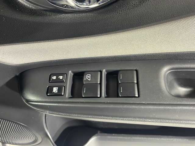 日産 ノート e－パワー B 沖縄県 2019(令1)年 6.8万km ダークメタルグレー 禁煙車/社外ナビAVIC-RZ002/Ｂｌｕｅｔｏｏｔｈ/アラウンドビューカメラ/バックカメラ/デジタルインナーミラー/レーンキープアシスト/コーナーセンサー/衝突被害軽減システム/スマートキー/スペアキー