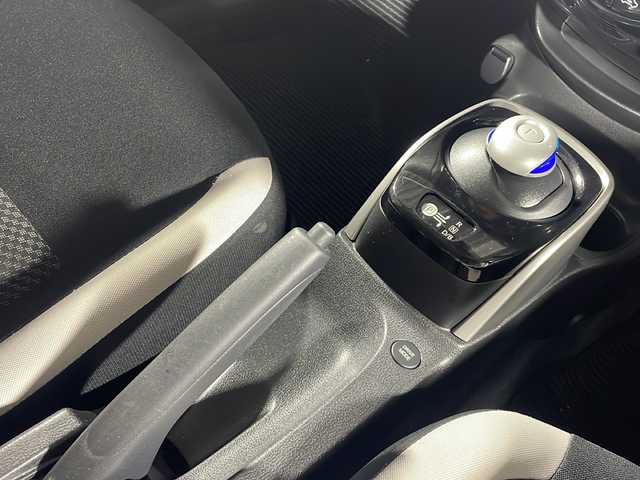 日産 ノート e－パワー B 沖縄県 2019(令1)年 6.8万km ダークメタルグレー 禁煙車/社外ナビAVIC-RZ002/Ｂｌｕｅｔｏｏｔｈ/アラウンドビューカメラ/バックカメラ/デジタルインナーミラー/レーンキープアシスト/コーナーセンサー/衝突被害軽減システム/スマートキー/スペアキー