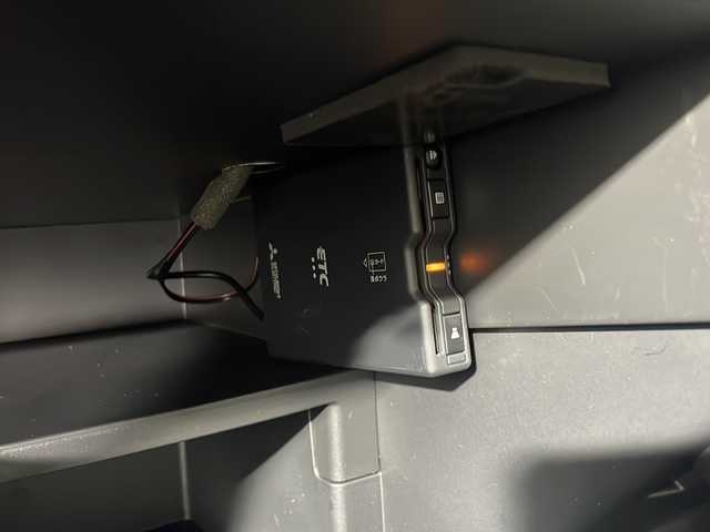 日産 ノート e－パワー B 沖縄県 2019(令1)年 6.8万km ダークメタルグレー 禁煙車/社外ナビAVIC-RZ002/Ｂｌｕｅｔｏｏｔｈ/アラウンドビューカメラ/バックカメラ/デジタルインナーミラー/レーンキープアシスト/コーナーセンサー/衝突被害軽減システム/スマートキー/スペアキー