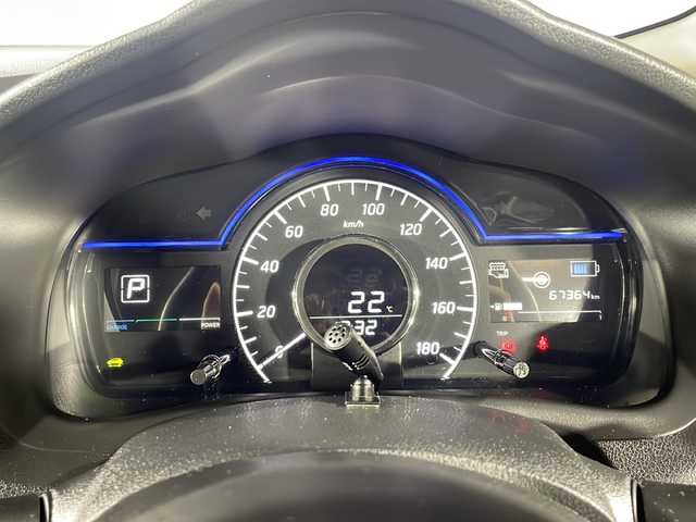 日産 ノート e－パワー B 沖縄県 2019(令1)年 6.8万km ダークメタルグレー 禁煙車/社外ナビAVIC-RZ002/Ｂｌｕｅｔｏｏｔｈ/アラウンドビューカメラ/バックカメラ/デジタルインナーミラー/レーンキープアシスト/コーナーセンサー/衝突被害軽減システム/スマートキー/スペアキー