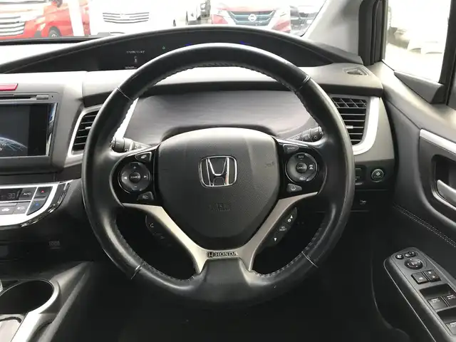 ホンダ ジェイド ハイブリッド X 宮城県 2016(平28)年 7万km モダンスティールM 純正ナビ/フルセグTV/Bluetooth/バックカメラ/左サイドカメラ/衝突被害軽減ブレーキ/レーンキープアシスト/レーダークルーズコントロール/ハーフレザーシート/ステアリングスイッチ/革巻きステアリング/プッシュスタート/スマートキー/スペアキー１本/LEDヘッドライト/オートライト/ETC