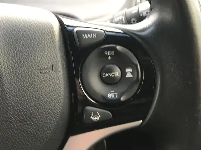 ホンダ ジェイド ハイブリッド X 宮城県 2016(平28)年 7万km モダンスティールM 純正ナビ/フルセグTV/Bluetooth/バックカメラ/左サイドカメラ/衝突被害軽減ブレーキ/レーンキープアシスト/レーダークルーズコントロール/ハーフレザーシート/ステアリングスイッチ/革巻きステアリング/プッシュスタート/スマートキー/スペアキー１本/LEDヘッドライト/オートライト/ETC