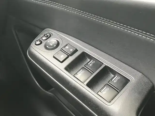 ホンダ ジェイド ハイブリッド X 宮城県 2016(平28)年 7万km モダンスティールM 純正ナビ/フルセグTV/Bluetooth/バックカメラ/左サイドカメラ/衝突被害軽減ブレーキ/レーンキープアシスト/レーダークルーズコントロール/ハーフレザーシート/ステアリングスイッチ/革巻きステアリング/プッシュスタート/スマートキー/スペアキー１本/LEDヘッドライト/オートライト/ETC