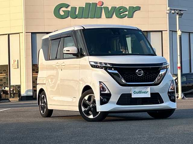 日産 ルークス ハイウェイスター Gターボ 佐賀県 2021(令3)年 5.7万km ホワイトパール/チタニウムグレー 2トーン 純正9インチナビゲーション/アラウンドビューモニター/前方ドライブレコーダー/片側パワースライドドア/左側ハンズフリースライドドア/車線逸脱警報/エマージェンシーブレーキ/LEDヘッドライト/フォグランプ/ヘッドライトレベライザー/純正15インチアルミホイール