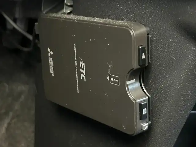 ダイハツ ムーヴ カスタム RS ハイパー SAⅡ 静岡県 2017(平29)年 7.3万km ディープブルークリスタルマイカ スマートアシストII/・車線逸脱警報機能/・誤発進抑制機能（後方）/・横滑り防止システム/・衝突軽減システム/純正メモリーナビ/FM/AM/CD/DVD/Bluetooth/フルセグTV/バックカメラ/ドラレコ/純正フロアマット/LEDヘッドライト/オートライト/コーナーセンサー/純正15AW