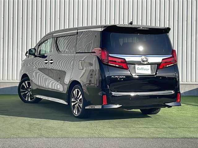 トヨタ アルファード S Cパッケージ 香川県 2020(令2)年 2.6万km ブラック 登録時走行距離25597km/Wサンルーフ/純正9型ディスプレイ（ナビ機能有）/（Bluetooth/USB）/バックカメラ/スペアタイヤ（オプション）/デジタルインナーミラー/トヨタセーフティセンス/・プリクラッシュセーフティ/・アダプティブクルーズコントロール/・レーンディパーチャーアラート/・オートマチックハイビーム/・リヤトラフィックアラート/・パーキングサポートブレーキ/・ロードサインアシスト/ブラインドスポットモニター/クリアランスソナー/nanoe/両側電動スライドドア/ウッドコンビステアリング/ステアリングスイッチ/ステアリングヒーター/黒革シート/前席ベンチレーション（ヒーター/クーラー）/前席パワーシート/運転席メモリー機能/3眼LEDライト/LEDフォグライト/電動パーキングブレーキ/オートブレーキホールド/シーケンシャルウィンカー/純正ビルトインETC/純正18インチアルミホイール/純正ドアバイザー/フロアマット/後席ロールサンシェード/スペアキー/1オーナー/取扱説明書/新車保証書