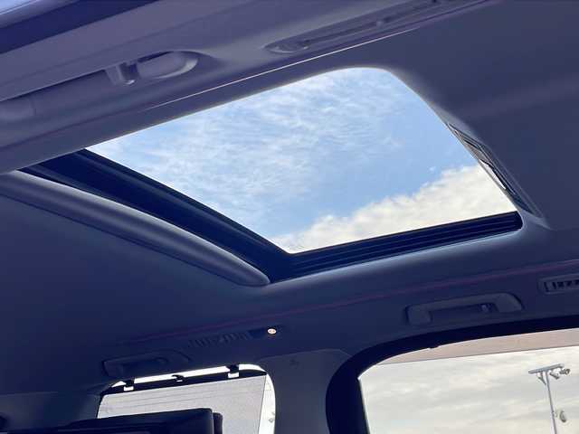 トヨタ アルファード S Cパッケージ 香川県 2020(令2)年 2.6万km ブラック 登録時走行距離25597km/Wサンルーフ/純正9型ディスプレイ（ナビ機能有）/（Bluetooth/USB）/バックカメラ/スペアタイヤ（オプション）/デジタルインナーミラー/トヨタセーフティセンス/・プリクラッシュセーフティ/・アダプティブクルーズコントロール/・レーンディパーチャーアラート/・オートマチックハイビーム/・リヤトラフィックアラート/・パーキングサポートブレーキ/・ロードサインアシスト/ブラインドスポットモニター/クリアランスソナー/nanoe/両側電動スライドドア/ウッドコンビステアリング/ステアリングスイッチ/ステアリングヒーター/黒革シート/前席ベンチレーション（ヒーター/クーラー）/前席パワーシート/運転席メモリー機能/3眼LEDライト/LEDフォグライト/電動パーキングブレーキ/オートブレーキホールド/シーケンシャルウィンカー/純正ビルトインETC/純正18インチアルミホイール/純正ドアバイザー/フロアマット/後席ロールサンシェード/スペアキー/1オーナー/取扱説明書/新車保証書