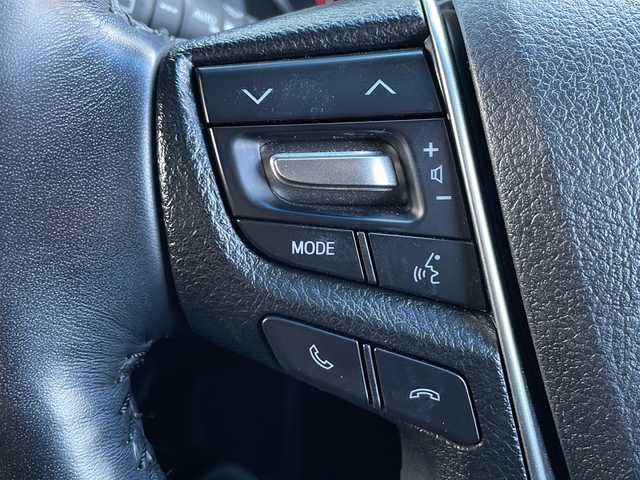 トヨタ アルファード S Cパッケージ 香川県 2020(令2)年 2.6万km ブラック 登録時走行距離25597km/Wサンルーフ/純正9型ディスプレイ（ナビ機能有）/（Bluetooth/USB）/バックカメラ/スペアタイヤ（オプション）/デジタルインナーミラー/トヨタセーフティセンス/・プリクラッシュセーフティ/・アダプティブクルーズコントロール/・レーンディパーチャーアラート/・オートマチックハイビーム/・リヤトラフィックアラート/・パーキングサポートブレーキ/・ロードサインアシスト/ブラインドスポットモニター/クリアランスソナー/nanoe/両側電動スライドドア/ウッドコンビステアリング/ステアリングスイッチ/ステアリングヒーター/黒革シート/前席ベンチレーション（ヒーター/クーラー）/前席パワーシート/運転席メモリー機能/3眼LEDライト/LEDフォグライト/電動パーキングブレーキ/オートブレーキホールド/シーケンシャルウィンカー/純正ビルトインETC/純正18インチアルミホイール/純正ドアバイザー/フロアマット/後席ロールサンシェード/スペアキー/1オーナー/取扱説明書/新車保証書