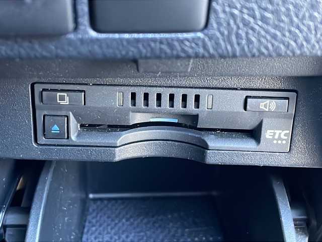 トヨタ アルファード S Cパッケージ 香川県 2020(令2)年 2.6万km ブラック 登録時走行距離25597km/Wサンルーフ/純正9型ディスプレイ（ナビ機能有）/（Bluetooth/USB）/バックカメラ/スペアタイヤ（オプション）/デジタルインナーミラー/トヨタセーフティセンス/・プリクラッシュセーフティ/・アダプティブクルーズコントロール/・レーンディパーチャーアラート/・オートマチックハイビーム/・リヤトラフィックアラート/・パーキングサポートブレーキ/・ロードサインアシスト/ブラインドスポットモニター/クリアランスソナー/nanoe/両側電動スライドドア/ウッドコンビステアリング/ステアリングスイッチ/ステアリングヒーター/黒革シート/前席ベンチレーション（ヒーター/クーラー）/前席パワーシート/運転席メモリー機能/3眼LEDライト/LEDフォグライト/電動パーキングブレーキ/オートブレーキホールド/シーケンシャルウィンカー/純正ビルトインETC/純正18インチアルミホイール/純正ドアバイザー/フロアマット/後席ロールサンシェード/スペアキー/1オーナー/取扱説明書/新車保証書