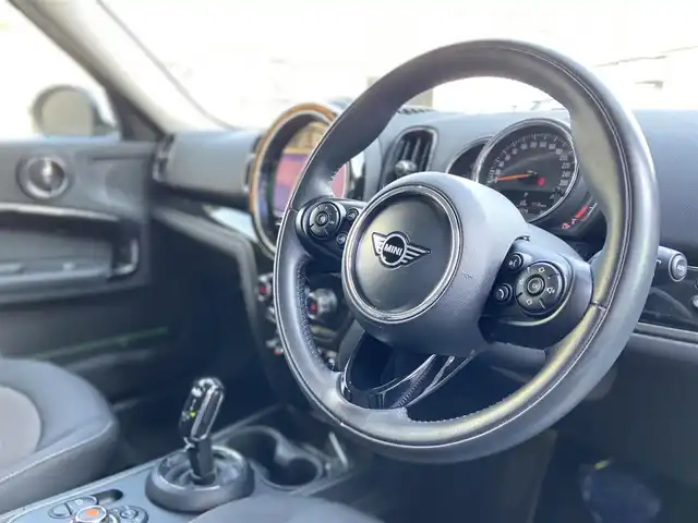 ＭＩＮＩ ＢＭＷ ミニ クロスオーバー クーパー D 栃木県 2020(令2)年 3.6万km セージグリーンメタリック ワンオーナー/ACC/ペッパーパッケージ/ドラインビングモード/バックカメラ/純正ナビ/PDC/ユニオンジャックテールランプ/電動リアゲート/ETC/LED/純正17インチAW/社外ドラレコ