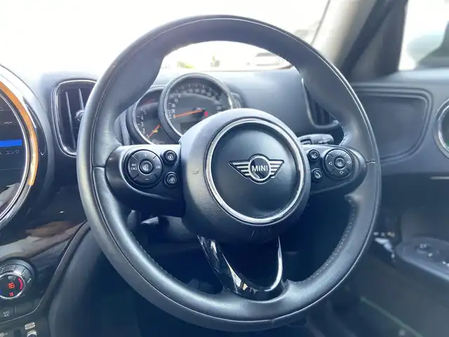 ＭＩＮＩ ＢＭＷ ミニ クロスオーバー クーパー D 栃木県 2020(令2)年 3.6万km セージグリーンメタリック ワンオーナー/ACC/ペッパーパッケージ/ドラインビングモード/バックカメラ/純正ナビ/PDC/ユニオンジャックテールランプ/電動リアゲート/ETC/LED/純正17インチAW/社外ドラレコ