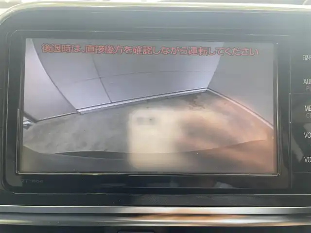 トヨタ シエンタ G 沖縄県 2015(平27)年 6.6万km ブラックマイカ (株)IDOMが運営する【じしゃロンコザ店】の自社ローン専用車両になりますこちらは現金またはオートローンご利用時の価格です。自社ローンご希望の方は別途その旨お申付け下さい/純正ナビ　/フルセグＴＶ　/Ｂｌｕｅｔｏｏｔｈ接続　/バックカメラ　/ＥＴＣ　/両側パワースライドドア　/衝突被害軽減ブレーキ　/プッシュスタート　/スマートキー　/スペアキー　/純正アルミホイール