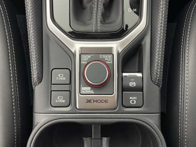 スバル フォレスター ハイブリッド アドバンス 秋田県 2024(令6)年 0.5万km マグネタイトグレーメタリック ４WD/ワンオーナー/アイサイト/衝突軽減ブレーキ/レーンキープアシスト/レーダークルーズコントロール/ETC/社外ナビ/（AM/FM/CD/DVD/BT）/フロント・サイド・リアカメラ/シートメモリー/前席パワーシート/全席シートヒーター/レザーシート/ステアリングヒーター/デジタルインナーミラー/ブラインドスポットモニター/コーナーセンサー/パドルシフト/電動パーキングブレーキ/純正18インチアルミホイール/純正フロアマット