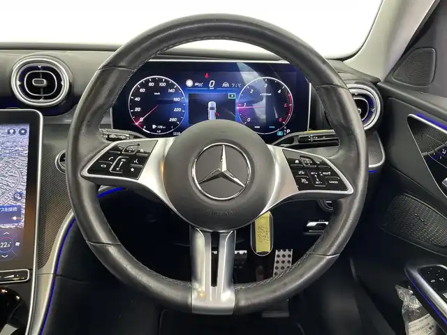 メルセデス・ベンツ Ｃ２２０ｄ 4マチック オールテレイン 大分県 2023(令5)年 9.4万km パール カラーコード【885】オパリスホワイトメタリック/ワンオーナー/4WD/ディーゼルターボ/パノラミックスライディングルーフ/360°ビューモニター/純正ナビ/・フルセグTV、AM/FM、USB/・Bluetooth、AppleCarPlay/ステアリングスイッチ/アダプティブクルーズコントロール/レーンキープアシスト/ブラインドスポットアシスト/ヘッドアップディスプレイ/パーキングアシスト/ステアリングアシスト/アクティブステアリングアシスト/ダウンヒルアシスト/トラフィックサインアシスト/ワイヤレスチャージ/純正LEDライト/・オートライト/オートハイビーム/アンビエントライト(マルチ色)/ブラックレザーシート/・パワーシート/シートヒーターD/N席/パワーリアゲート/純正18インチアルミホイール/保証書、取説、スペアキー有り