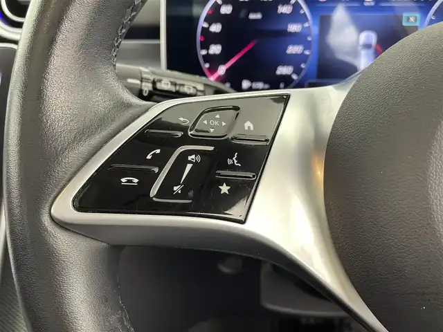 メルセデス・ベンツ Ｃ２２０ｄ 4マチック オールテレイン 大分県 2023(令5)年 9.4万km パール カラーコード【885】オパリスホワイトメタリック/ワンオーナー/4WD/ディーゼルターボ/パノラミックスライディングルーフ/360°ビューモニター/純正ナビ/・フルセグTV、AM/FM、USB/・Bluetooth、AppleCarPlay/ステアリングスイッチ/アダプティブクルーズコントロール/レーンキープアシスト/ブラインドスポットアシスト/ヘッドアップディスプレイ/パーキングアシスト/ステアリングアシスト/アクティブステアリングアシスト/ダウンヒルアシスト/トラフィックサインアシスト/ワイヤレスチャージ/純正LEDライト/・オートライト/オートハイビーム/アンビエントライト(マルチ色)/ブラックレザーシート/・パワーシート/シートヒーターD/N席/パワーリアゲート/純正18インチアルミホイール/保証書、取説、スペアキー有り