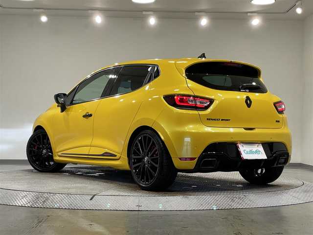 ルノー ルーテシア 愛知県 2019(平31)年 5.8万km 黄Ⅱ 純正ナビ/・AM/FM/Bluetooth/ETC/LEDヘッドライト/パドルシフト/スマートキー/プッシュスタートボタン/オーtライト/オートエアコン/純正フロアマット/保証書/取扱説明書