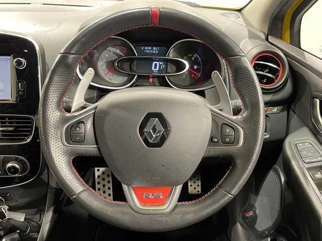 ルノー ルーテシア 愛知県 2019(平31)年 5.8万km 黄Ⅱ 純正ナビ/・AM/FM/Bluetooth/ETC/LEDヘッドライト/パドルシフト/スマートキー/プッシュスタートボタン/オーtライト/オートエアコン/純正フロアマット/保証書/取扱説明書