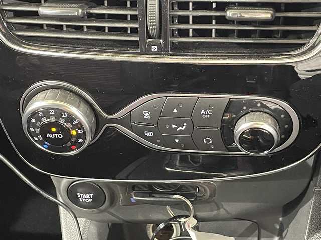 ルノー ルーテシア 愛知県 2019(平31)年 5.8万km 黄Ⅱ 純正ナビ/・AM/FM/Bluetooth/ETC/LEDヘッドライト/パドルシフト/スマートキー/プッシュスタートボタン/オーtライト/オートエアコン/純正フロアマット/保証書/取扱説明書