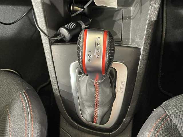 ルノー ルーテシア 愛知県 2019(平31)年 5.8万km 黄Ⅱ 純正ナビ/・AM/FM/Bluetooth/ETC/LEDヘッドライト/パドルシフト/スマートキー/プッシュスタートボタン/オーtライト/オートエアコン/純正フロアマット/保証書/取扱説明書