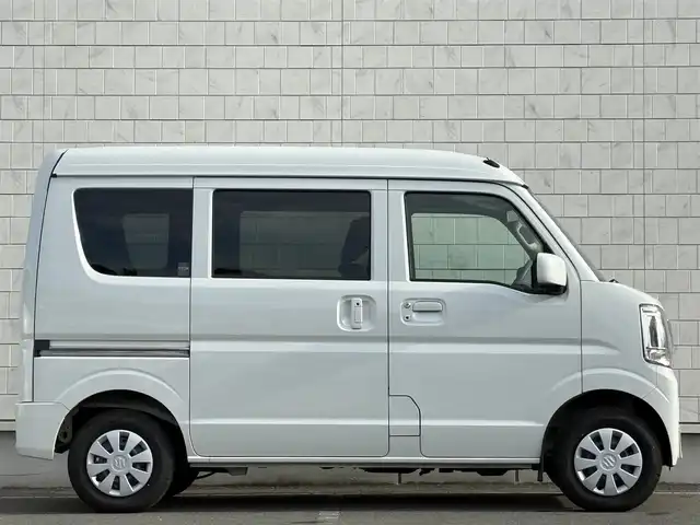 スズキ エブリイ JOINターボ 岩手県 2024(令6)年 1.3万km パールホワイト 禁煙車/4WD(切替)/ターボ/両側パワースライドドア/運転席側シートヒーター/ディスプレイオーディオ/→Bluetooth/FM/AM/バックカメラ/横滑り防止装置/レーンキープアシスト/デュアルカメラブレーキサポート/リアコーナーセンサー/〇プッシュスタート/〇電動格納ミラー/〇スマートキー/オートライト/LEDヘッドライト