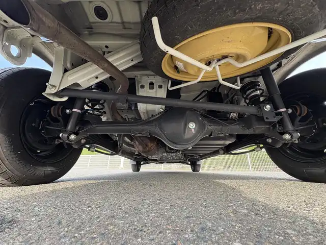 スズキ エブリイ JOINターボ 岩手県 2024(令6)年 1.3万km パールホワイト 禁煙車/4WD(切替)/ターボ/両側パワースライドドア/運転席側シートヒーター/ディスプレイオーディオ/→Bluetooth/FM/AM/バックカメラ/横滑り防止装置/レーンキープアシスト/デュアルカメラブレーキサポート/リアコーナーセンサー/〇プッシュスタート/〇電動格納ミラー/〇スマートキー/オートライト/LEDヘッドライト