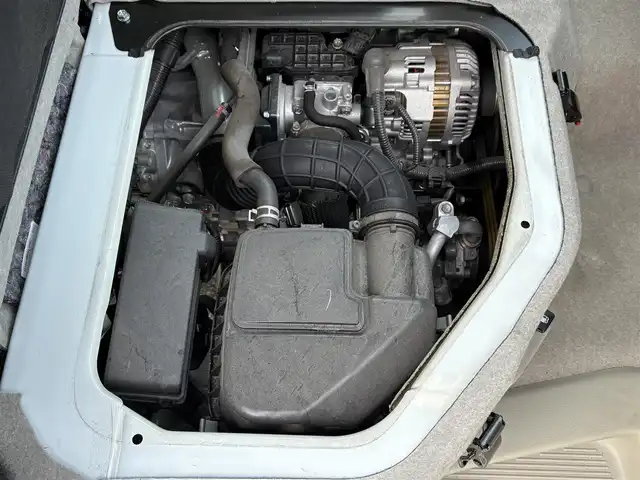 スズキ エブリイ JOINターボ 岩手県 2024(令6)年 1.3万km パールホワイト 禁煙車/4WD(切替)/ターボ/両側パワースライドドア/運転席側シートヒーター/ディスプレイオーディオ/→Bluetooth/FM/AM/バックカメラ/横滑り防止装置/レーンキープアシスト/デュアルカメラブレーキサポート/リアコーナーセンサー/〇プッシュスタート/〇電動格納ミラー/〇スマートキー/オートライト/LEDヘッドライト