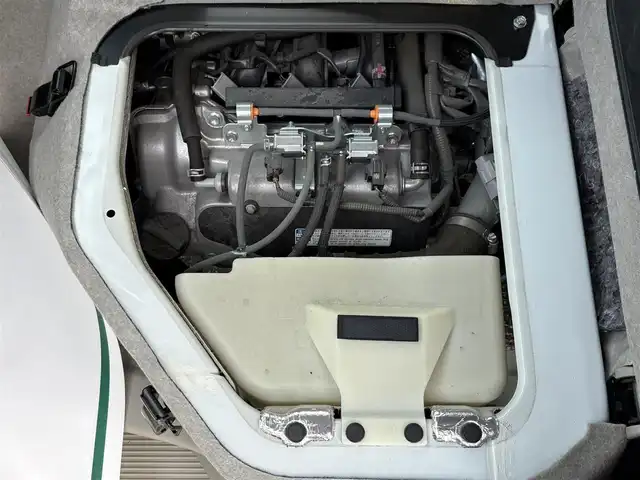スズキ エブリイ JOINターボ 岩手県 2024(令6)年 1.3万km パールホワイト 禁煙車/4WD(切替)/ターボ/両側パワースライドドア/運転席側シートヒーター/ディスプレイオーディオ/→Bluetooth/FM/AM/バックカメラ/横滑り防止装置/レーンキープアシスト/デュアルカメラブレーキサポート/リアコーナーセンサー/〇プッシュスタート/〇電動格納ミラー/〇スマートキー/オートライト/LEDヘッドライト