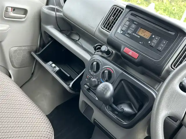 スズキ エブリイ PC リミテッド 鹿児島県 2017(平29)年 5.1万km スペリアホワイト CDチェンジャー/両側スライドドア/布シート/ヘッドライトレベライザー/純正フロアマット/ベンチシート/フルフラットシート