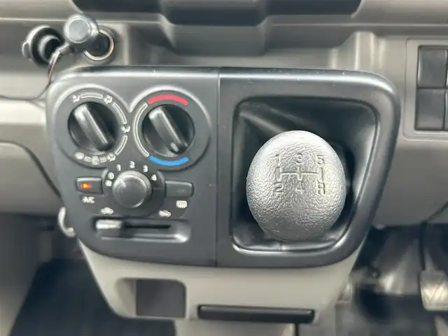 スズキ エブリイ PC リミテッド 鹿児島県 2017(平29)年 5.1万km スペリアホワイト CDチェンジャー/両側スライドドア/布シート/ヘッドライトレベライザー/純正フロアマット/ベンチシート/フルフラットシート