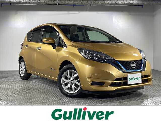 日産 ノート e－パワー X 沖縄県 2019(平31)年 5万km ギャラクシーゴールド 禁煙車　/社外ナビ[AVN-RB7]/（ＣＤ　ＤＶＤ　Ｂｌｕｅｔｏｏｔｈ）/バックカメラ　/コーナーセンサー　/ＥＴＣ　/前方ドライブレコーダー　/エマージェンシーブレーキ　/レーンキープアシスト　/ドアバイザー/純正アルミホイール