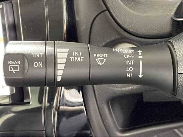 日産 ノート e－パワー X 沖縄県 2019(平31)年 5万km ギャラクシーゴールド 禁煙車　/社外ナビ[AVN-RB7]/（ＣＤ　ＤＶＤ　Ｂｌｕｅｔｏｏｔｈ）/バックカメラ　/コーナーセンサー　/ＥＴＣ　/前方ドライブレコーダー　/エマージェンシーブレーキ　/レーンキープアシスト　/ドアバイザー/純正アルミホイール