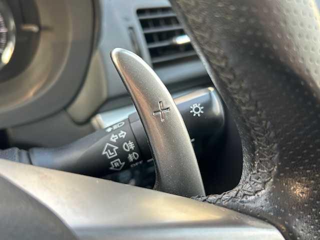 スバル フォレスター 2．0XT アイサイト 青森県 2013(平25)年 11.1万km クリスタルブラックシリカ 純正ナビ(BT/フルセグ/DVD/CD/ラジオ)/社外マフラー/STIタワーバー/バックカメラ/アイサイト/LEDアクセサリーライナー/社外(ハンドル/シフトレバー/パドルシフト)/前席シートヒーター/TEINダウンサス/社外サブコン/オートライト/HIDヘッドライト/フォグライト(フロント/リヤ)/電動格納ミラー/純正積込み(マフラー/ハンドル/シフトレバー/サス/グリル)/新車時保証書/取扱説明書