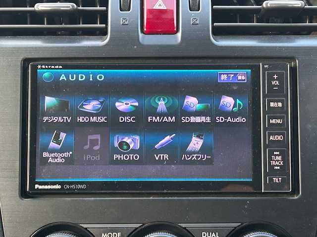 スバル フォレスター 2．0XT アイサイト 青森県 2013(平25)年 11.1万km クリスタルブラックシリカ 純正ナビ(BT/フルセグ/DVD/CD/ラジオ)/社外マフラー/STIタワーバー/バックカメラ/アイサイト/LEDアクセサリーライナー/社外(ハンドル/シフトレバー/パドルシフト)/前席シートヒーター/TEINダウンサス/社外サブコン/オートライト/HIDヘッドライト/フォグライト(フロント/リヤ)/電動格納ミラー/純正積込み(マフラー/ハンドル/シフトレバー/サス/グリル)/新車時保証書/取扱説明書