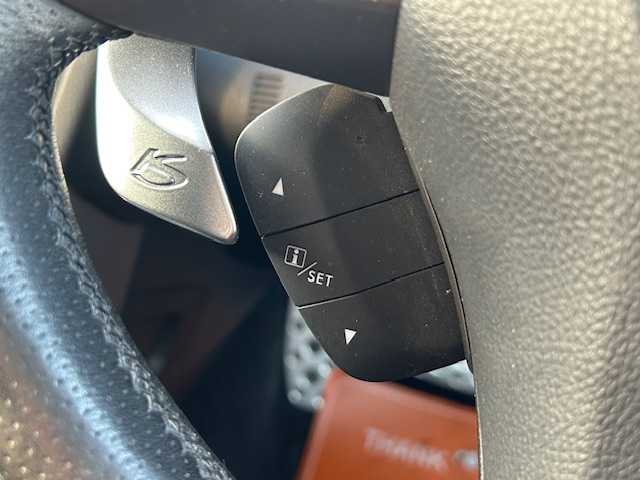 スバル フォレスター 2．0XT アイサイト 青森県 2013(平25)年 11.1万km クリスタルブラックシリカ 純正ナビ(BT/フルセグ/DVD/CD/ラジオ)/社外マフラー/STIタワーバー/バックカメラ/アイサイト/LEDアクセサリーライナー/社外(ハンドル/シフトレバー/パドルシフト)/前席シートヒーター/TEINダウンサス/社外サブコン/オートライト/HIDヘッドライト/フォグライト(フロント/リヤ)/電動格納ミラー/純正積込み(マフラー/ハンドル/シフトレバー/サス/グリル)/新車時保証書/取扱説明書