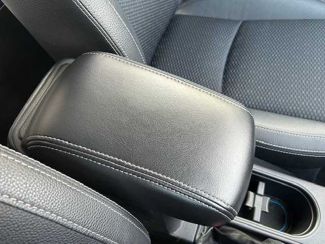 スバル フォレスター 2．0XT アイサイト 青森県 2013(平25)年 11.1万km クリスタルブラックシリカ 純正ナビ(BT/フルセグ/DVD/CD/ラジオ)/社外マフラー/STIタワーバー/バックカメラ/アイサイト/LEDアクセサリーライナー/社外(ハンドル/シフトレバー/パドルシフト)/前席シートヒーター/TEINダウンサス/社外サブコン/オートライト/HIDヘッドライト/フォグライト(フロント/リヤ)/電動格納ミラー/純正積込み(マフラー/ハンドル/シフトレバー/サス/グリル)/新車時保証書/取扱説明書