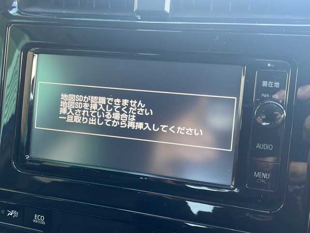 トヨタ プリウス S 岐阜県 2016(平28)年 1.6万km ダークブルーマイカM 禁煙車/純正ナビ/バックカメラ/プリクラッシュセーフティ/LDA/レーダークルーズコントロール/オートライト/オートハイビーム/プッシュスタート/スマートキー/ビルトインETC/純正フロアマット/ドアバイザー