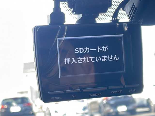 トヨタ プリウス S 岐阜県 2016(平28)年 1.6万km ダークブルーマイカM 禁煙車/純正ナビ/バックカメラ/プリクラッシュセーフティ/LDA/レーダークルーズコントロール/オートライト/オートハイビーム/プッシュスタート/スマートキー/ビルトインETC/純正フロアマット/ドアバイザー