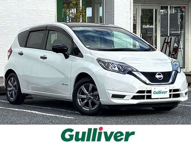 日産 ノート e－パワー X Bアロー 千葉県 2019(令1)年 1.7万km ブリリアントホワイトパール/スーパーブラック 2トーン ナビＭＭ３１８Ｄ－Ｗ　全方位カメラ　スマートルームミラー　ＥＴＣ　ドラレコ　クルーズコントロール　エマージェンシーブレーキ　レーンアシスト　オートライト　ステアスイッチ　スマートキー　１５インチＡＷ