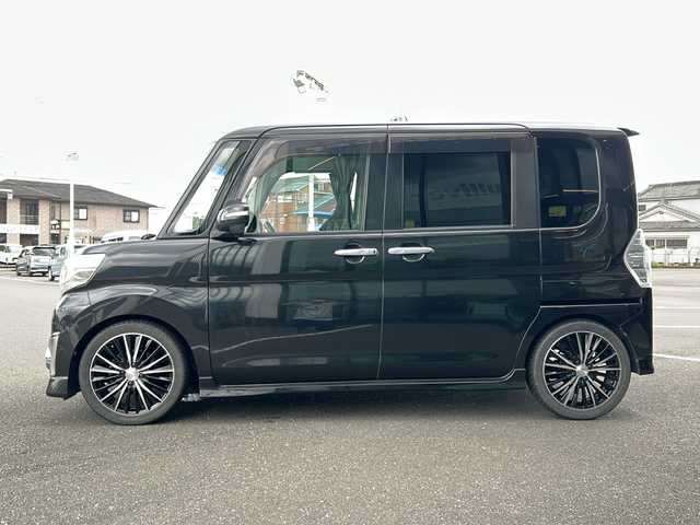 ダイハツ タント カスタム X トップED SA 鹿児島県 2014(平26)年 7.9万km 黒 純正ナビ/Bluetooth/DVD/AM/FM/片側パワースライドドア/アイドリンクストップ/横滑り防止装置/衝突軽減システム/ドライブレコーダー/バックカメラ/AC/電動格納ミラー/ドアバイザー/純正フロアマット/ベンチシート