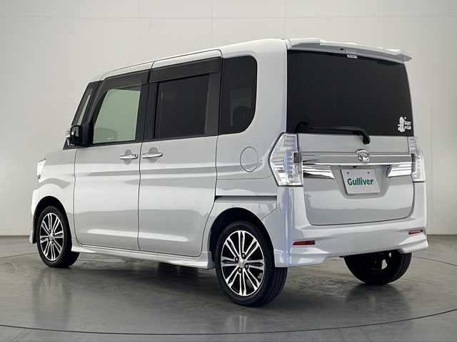 ダイハツ タント カスタム RS SA 宮崎県 2014(平26)年 11.1万km パールホワイトⅢ 純正8インチメモリーナビ/　CD DVD BTオーディオ USB フルセグTV/バックカメラ/両側パワースライドドア /オートHIDヘッドライト/革巻きステアリング/純正フロアマット/2列目サンシェード/プッシュエンジンスタート/スマートキー/電動格納ミラー/ETC