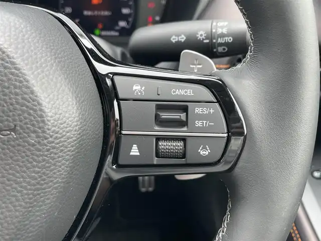 ホンダ ＺＲ－Ｖ ハイブリッド e:HEV Z 滋賀県 2025(令7)年 0.4万km ミッドナイトブルービームM 純正ナビ/・Bluetooth/・フルセグ/・Carplay/BOSE/レーダークルーズコントロール/衝突軽減ブレーキ/全方位カメラ/レーンキープアシスト/標識確認機能/ダウンヒルアシスト/LEDオートライト/パドルシフト/ステアリングヒーター/メモリ付きパワーシート/シートヒーター/電動リアゲート/ETC2.0