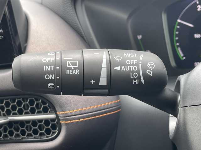 ホンダ ＺＲ－Ｖ ハイブリッド e:HEV Z 滋賀県 2025(令7)年 0.4万km ミッドナイトブルービームM 純正ナビ/・Bluetooth/・フルセグ/・Carplay/BOSE/レーダークルーズコントロール/衝突軽減ブレーキ/全方位カメラ/レーンキープアシスト/標識確認機能/ダウンヒルアシスト/LEDオートライト/パドルシフト/ステアリングヒーター/メモリ付きパワーシート/シートヒーター/電動リアゲート/ETC2.0