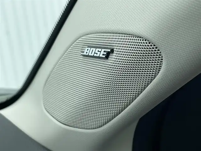 ホンダ ＺＲ－Ｖ ハイブリッド e:HEV Z 滋賀県 2025(令7)年 0.4万km ミッドナイトブルービームM 純正ナビ/・Bluetooth/・フルセグ/・Carplay/BOSE/レーダークルーズコントロール/衝突軽減ブレーキ/全方位カメラ/レーンキープアシスト/標識確認機能/ダウンヒルアシスト/LEDオートライト/パドルシフト/ステアリングヒーター/メモリ付きパワーシート/シートヒーター/電動リアゲート/ETC2.0