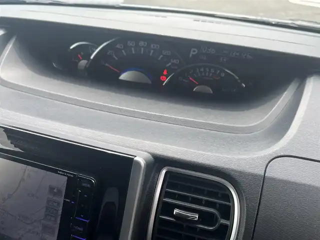 ダイハツ タント カスタム RS トップED SA 三重県 2015(平27)年 13.3万km ブラックマイカメタリック ワンオーナー/スマートアシスト/両側パワースライドドア/LEDヘッドランプ/15インチアルミホイール/ステアリングスイッチ/合皮/ファブリックコンビシート/ドライビングサポートパック/シートリフター/ケンウッドナビゲーション/地デジTV/バックカメラ
