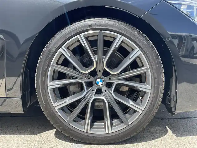 ＢＭＷ ７４０ｉ Mスポーツ 東京都 2021(令3)年 4.1万km 黒 純正ナビ/360°カメラ/ワンオーナー/レザーシート/サンルーフ/HUD/ドライブレコーダー/シートヒーター/シートエアコン/ETC2.0/アダプティブクルーズコントロール/Bluetooth接続