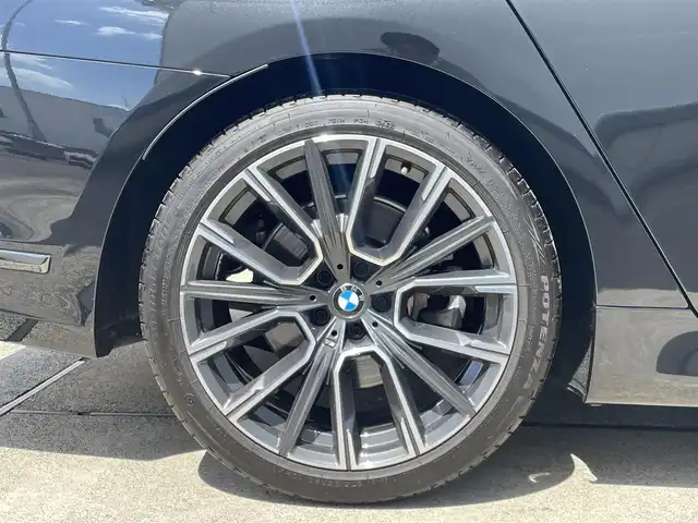 ＢＭＷ ７４０ｉ Mスポーツ 東京都 2021(令3)年 4.1万km 黒 純正ナビ/360°カメラ/ワンオーナー/レザーシート/サンルーフ/HUD/ドライブレコーダー/シートヒーター/シートエアコン/ETC2.0/アダプティブクルーズコントロール/Bluetooth接続