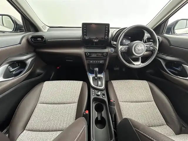 トヨタ ヤリスクロス ハイブリッド Z 道央・札幌 2021(令3)年 5.4万km ホワイトパールクリスタルシャイン ・４WD/・純正メモリナビ/・アダプティブクルーズコントロール/・バックカメラ/・レーンキープアシスト/・先行車発信告知/・後退速度抑制/・SNOW/TRAIL-MODE/・DRIVE-MODE/・EV-MODE/・ヘッドライトレベライザー/・オートブレーキホールド/・BSM/・PKSB/・RSA/・PCS/・RCTA/・フロントフォグランプ/・純正LEDライト/・ステアリングスイッチ/・ステアリングヒーター/・ミラーヒーター/・ダウンヒルアシスト