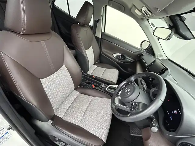 トヨタ ヤリスクロス ハイブリッド Z 道央・札幌 2021(令3)年 5.4万km ホワイトパールクリスタルシャイン ・４WD/・純正メモリナビ/・アダプティブクルーズコントロール/・バックカメラ/・レーンキープアシスト/・先行車発信告知/・後退速度抑制/・SNOW/TRAIL-MODE/・DRIVE-MODE/・EV-MODE/・ヘッドライトレベライザー/・オートブレーキホールド/・BSM/・PKSB/・RSA/・PCS/・RCTA/・フロントフォグランプ/・純正LEDライト/・ステアリングスイッチ/・ステアリングヒーター/・ミラーヒーター/・ダウンヒルアシスト