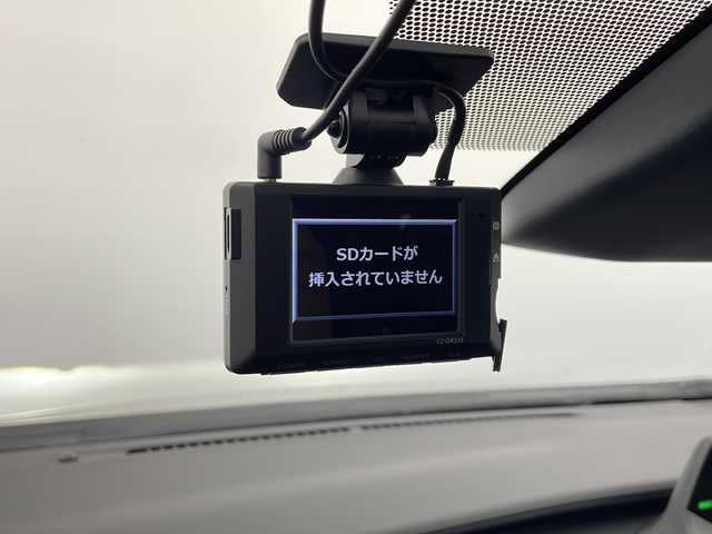 トヨタ プリウス U 愛知県 2023(令5)年 0.3万km プラチナホワイトパールマイカ 純正８型ディスプレイオーディオ　/Bluetooth/フルセグTV/Miracast/トヨタセーフティーセンス/レーンキープアシスト/アダプティブクルーズコントロール/オートライト/パノラミックビューモニター　/レーダークルーズコントロール　/ビルトインＥＴＣ２．０　/前後ドライブレコーダー　/コーナーセンサー/ステアリングヒーター/100V電源